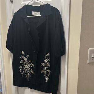 Abercrombie & Fitch Black Casual Button Down Shirt with Floral Embroidery